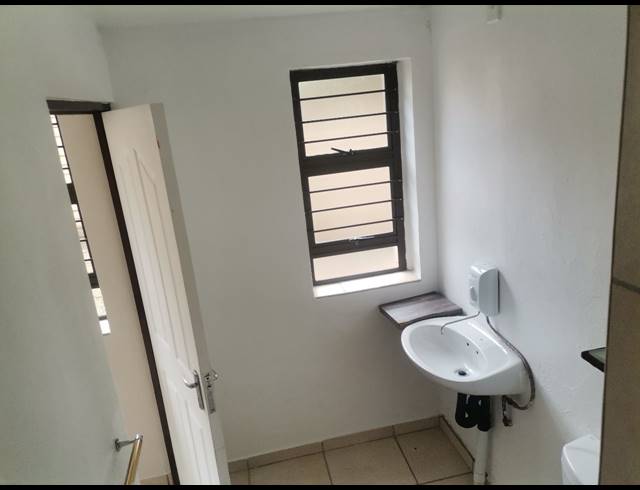 21 BEDROOM APARTMENT BLOCK FOR SALE IN UMBILO